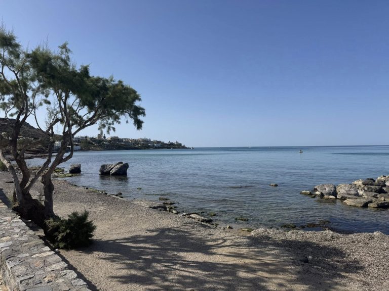 Day 6: Earthquakes, fearmongering & halloumi salvation – A love letter from Crete