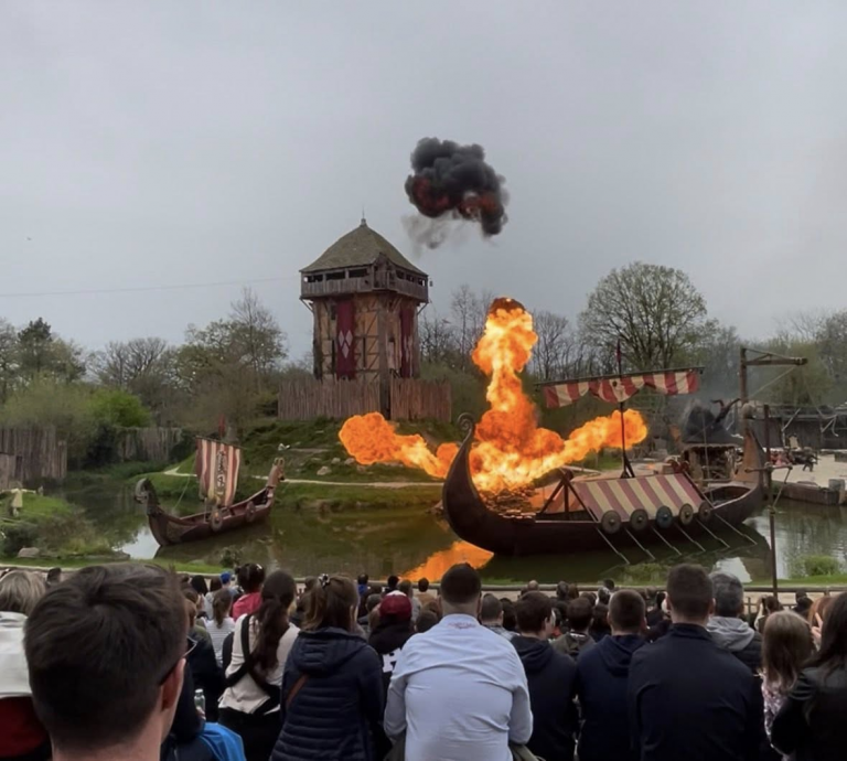 Disney vs. Puy du Fou